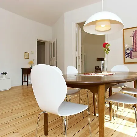 Prenzlauer Allee Apartment
