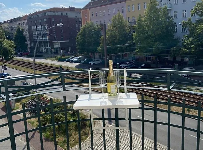 Prenzlauer Allee شقة *